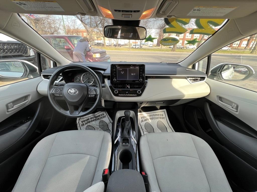Toyota Corolla LE 2022