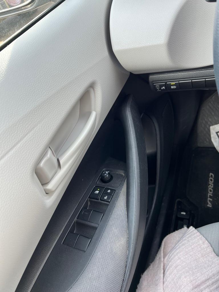 Toyota Corolla LE 2022