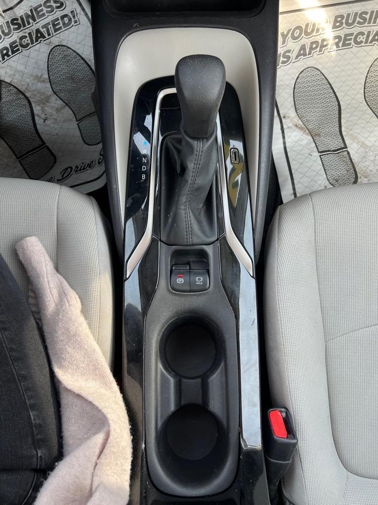 Toyota Corolla LE 2022