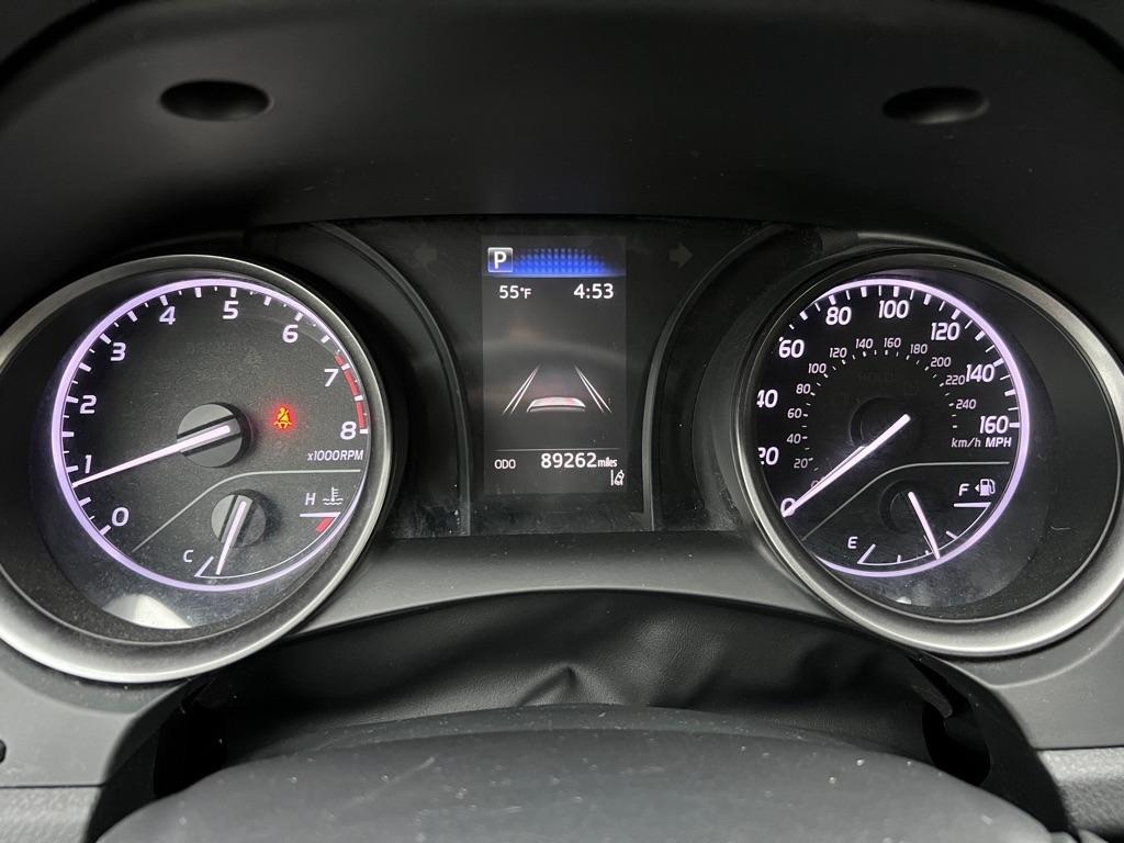 Toyota Camry SE 2021