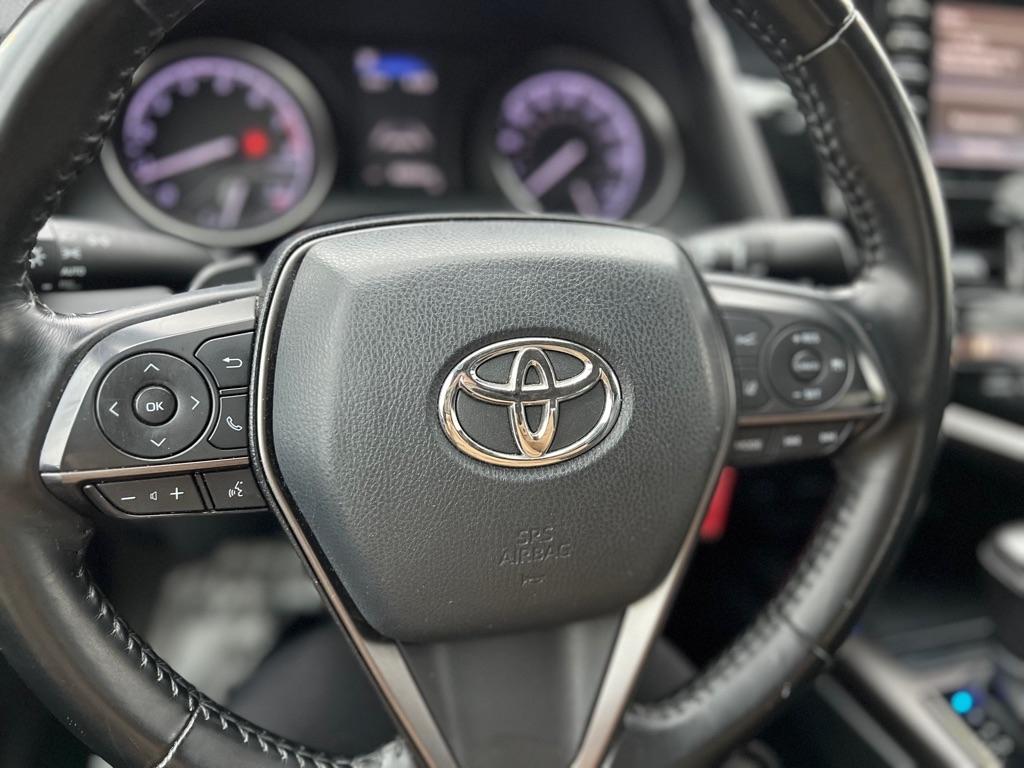 Toyota Camry SE 2021