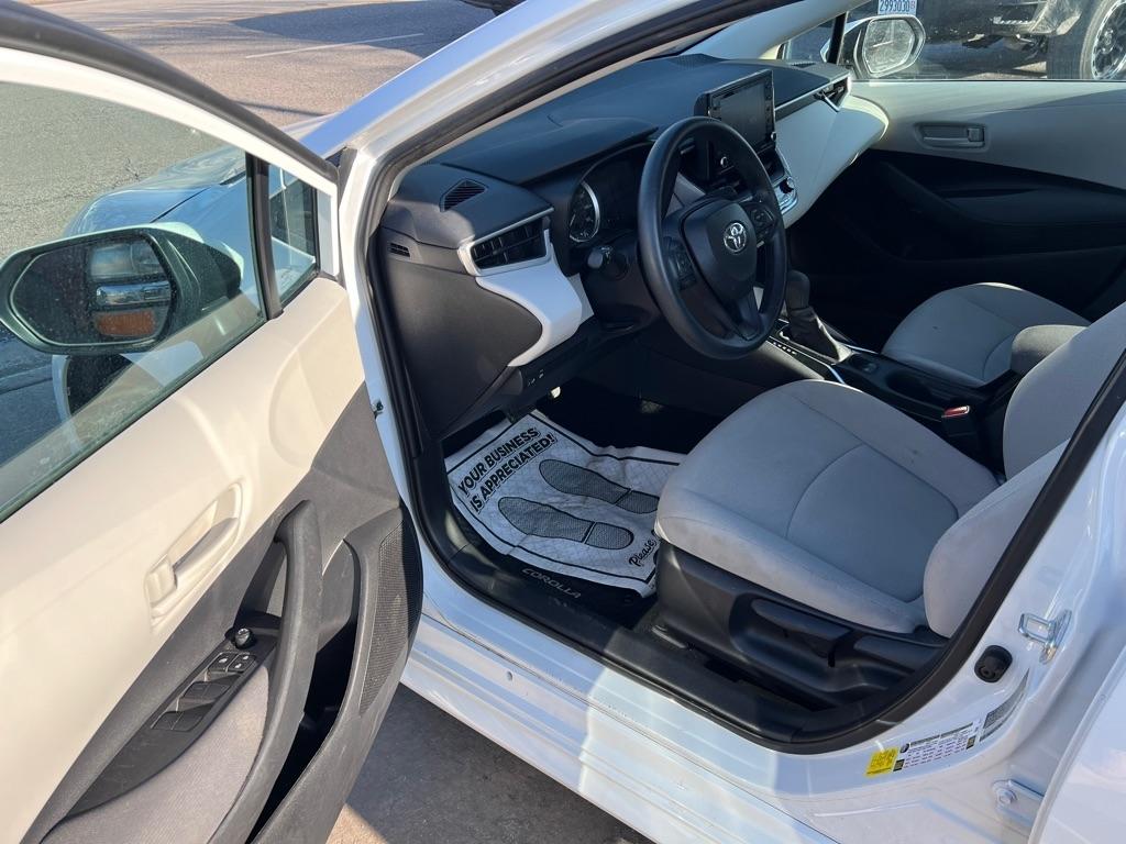 Toyota Corolla LE 2022