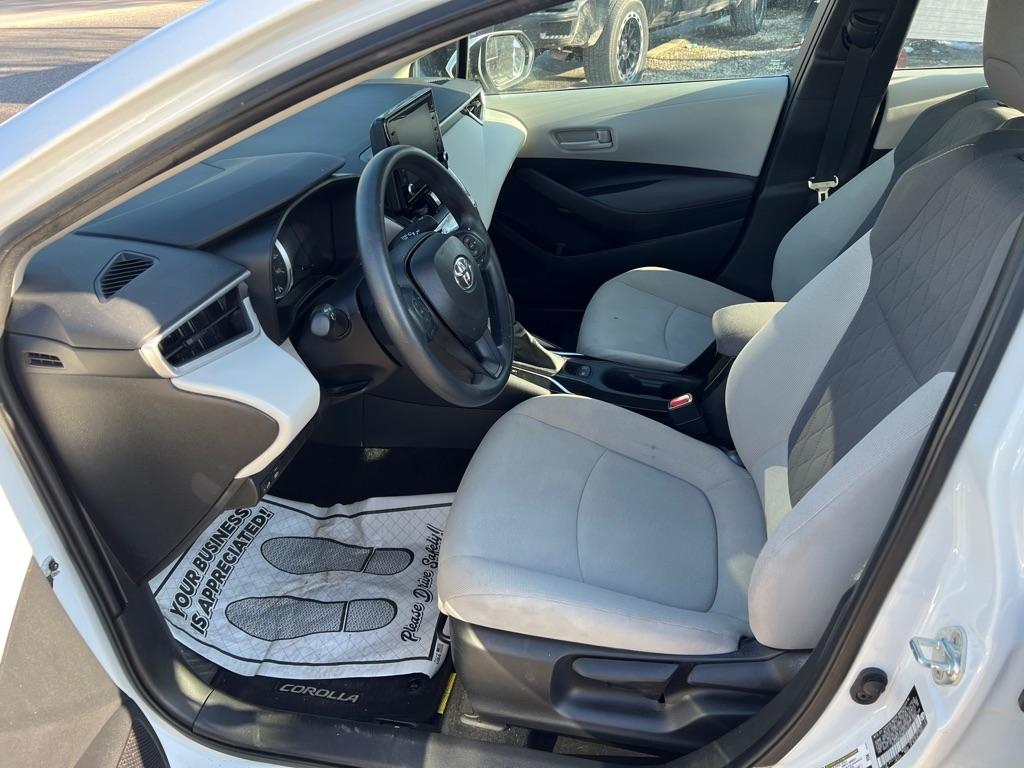 Toyota Corolla LE 2022