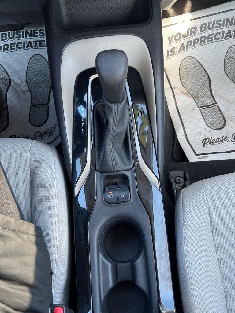 Toyota Corolla LE 2022