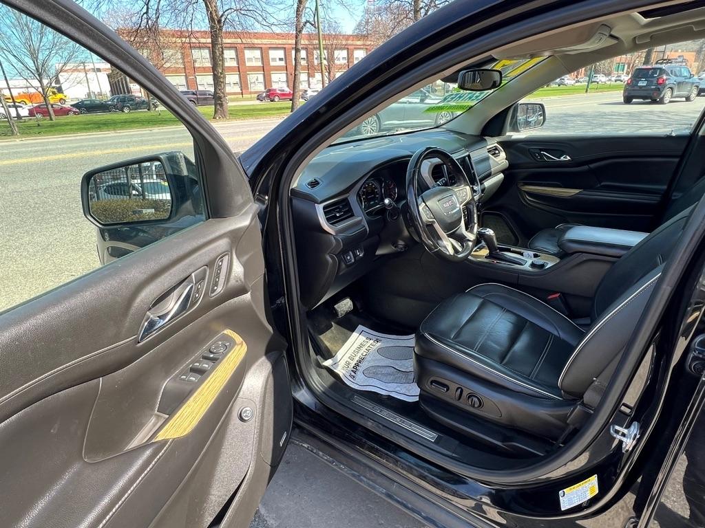 GMC Acadia Denali AWD 2019