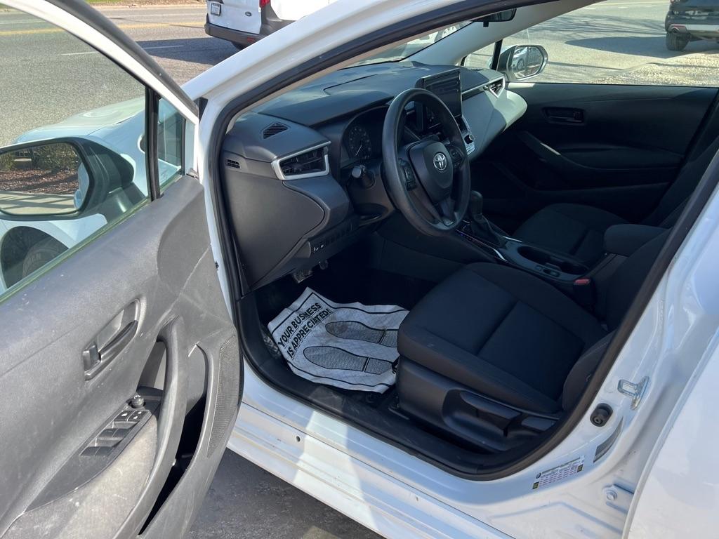 Toyota Corolla LE 2024