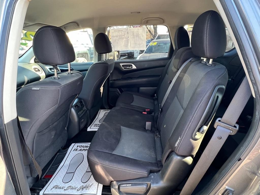 Nissan Pathfinder SV 4WD 2020