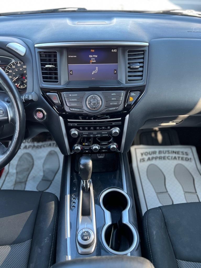 Nissan Pathfinder SV 4WD 2020