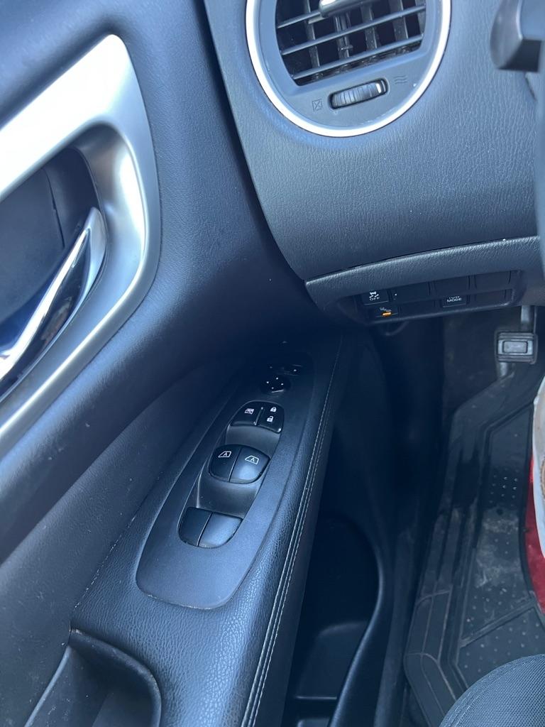 Nissan Pathfinder SV 4WD 2020