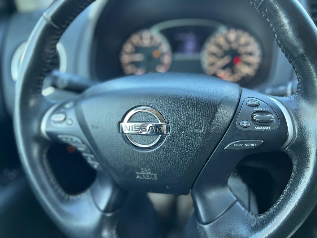 Nissan Pathfinder SV 4WD 2020