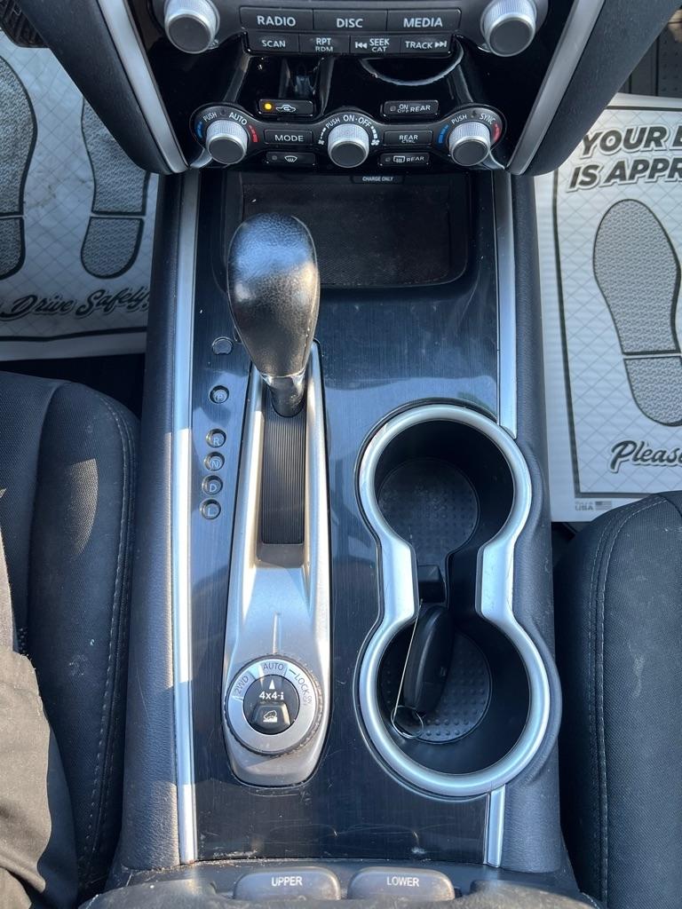 Nissan Pathfinder SV 4WD 2020