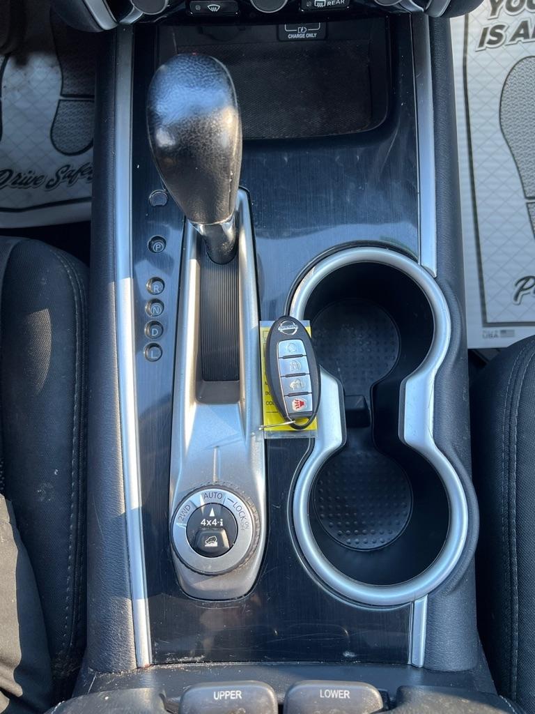 Nissan Pathfinder SV 4WD 2020