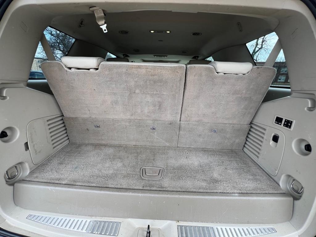 GMC Yukon Denali 4WD 2017