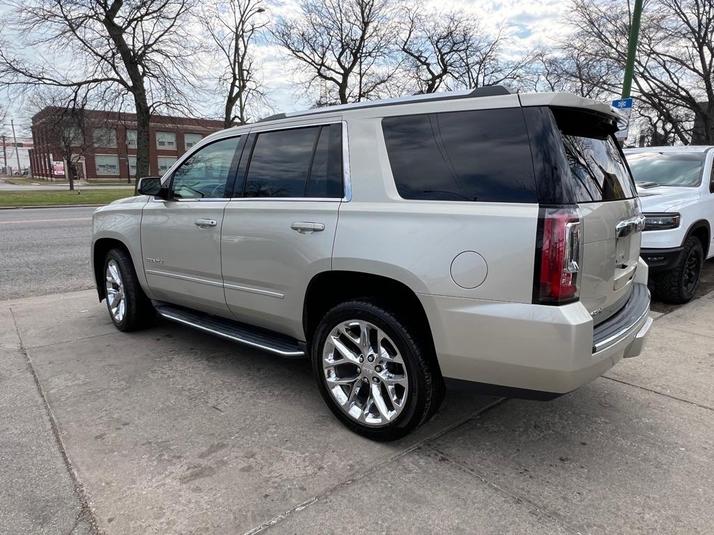 GMC Yukon Denali 4WD 2017