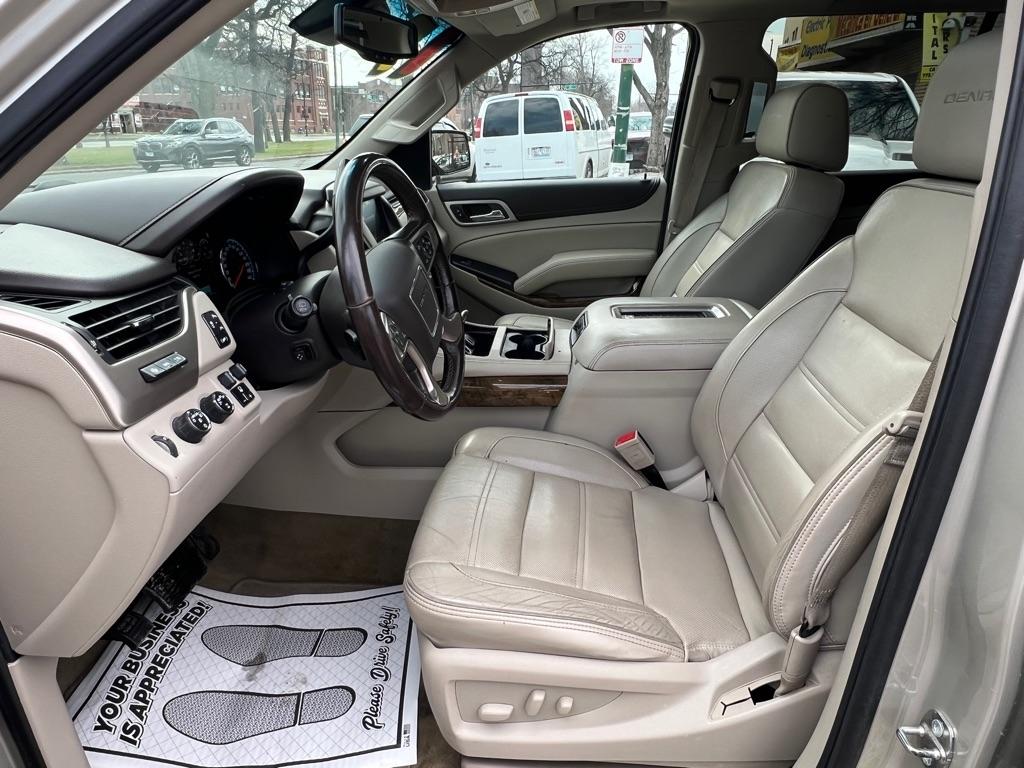 GMC Yukon Denali 4WD 2017