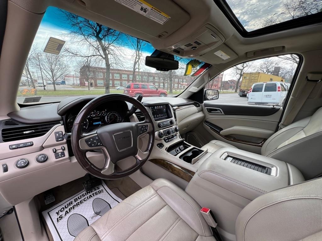 GMC Yukon Denali 4WD 2017