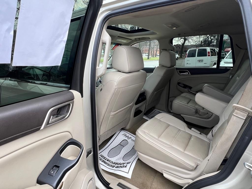 GMC Yukon Denali 4WD 2017