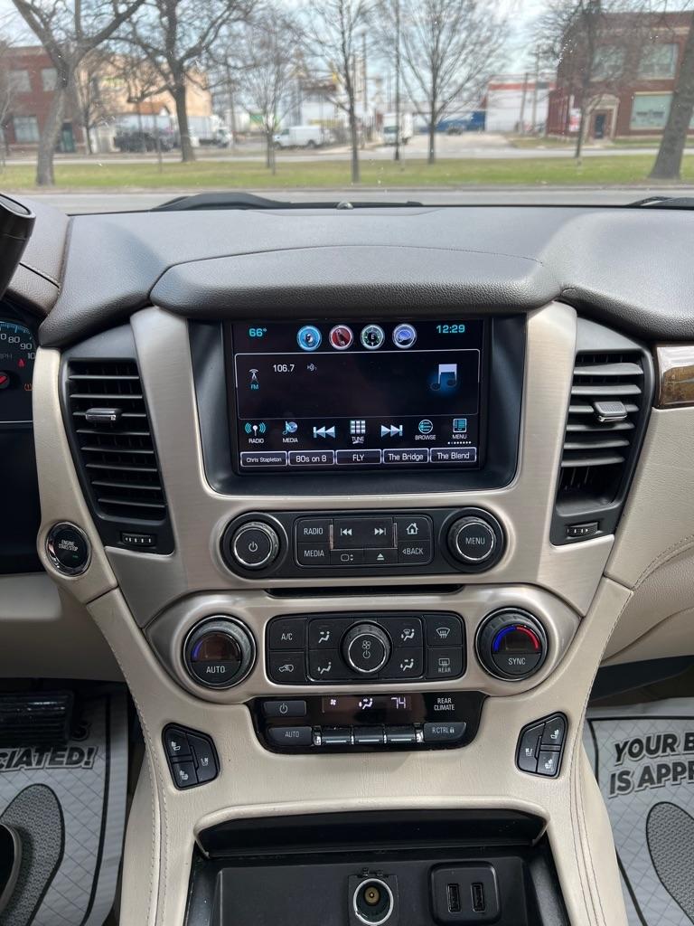 GMC Yukon Denali 4WD 2017