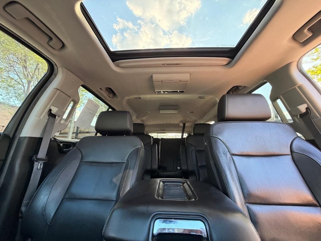 Chevrolet Suburban Premier 4WD 2017