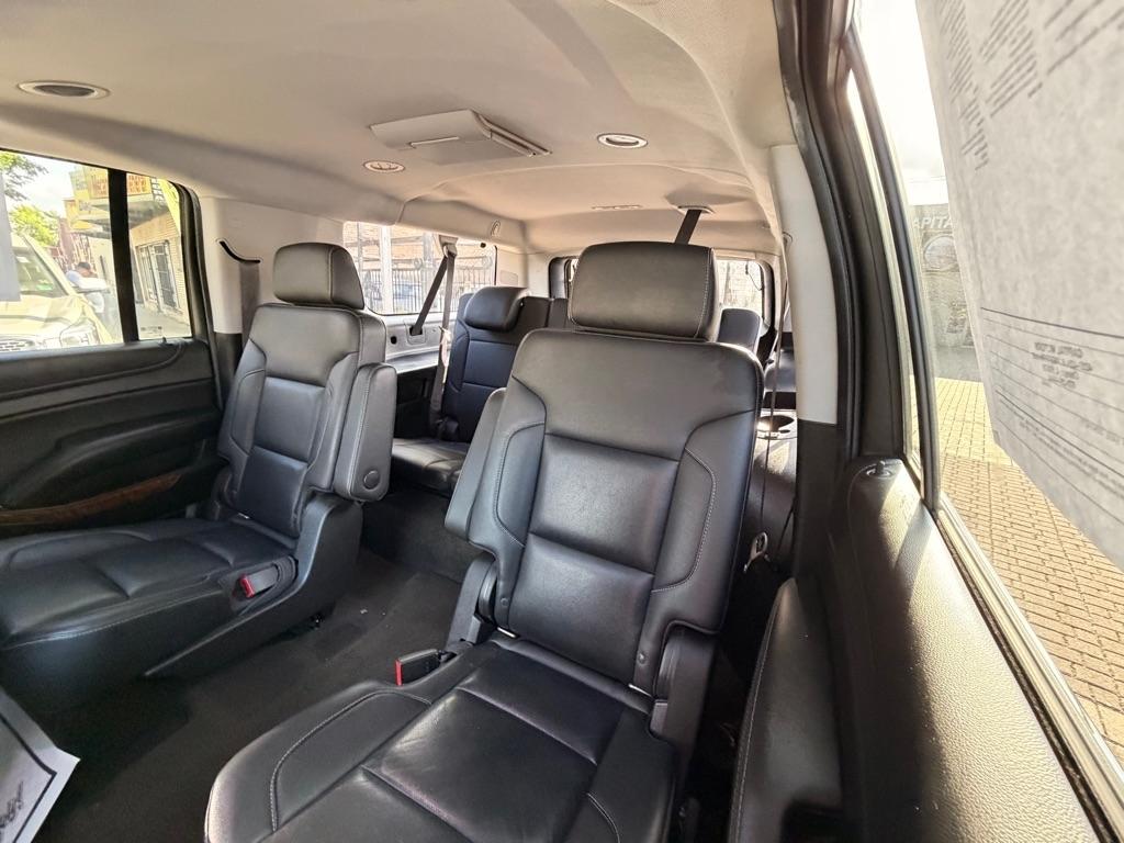 Chevrolet Suburban Premier 4WD 2017