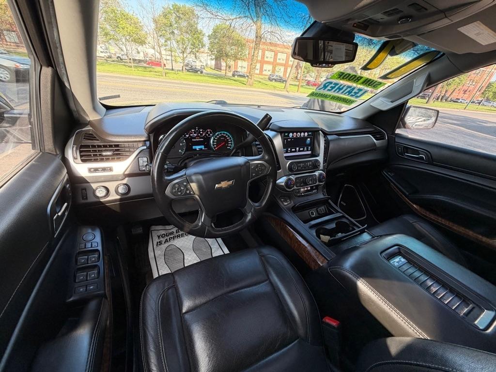 Chevrolet Suburban Premier 4WD 2017