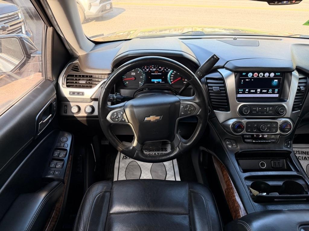 Chevrolet Suburban Premier 4WD 2017