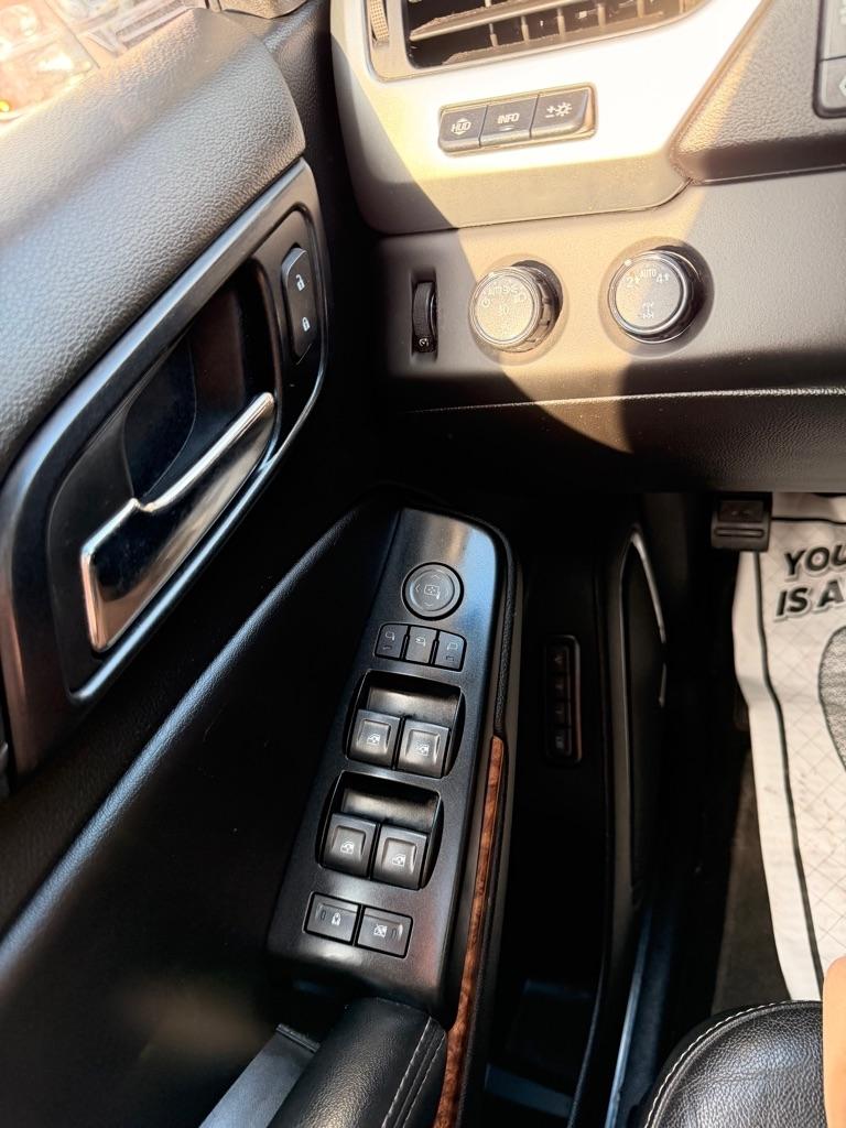 Chevrolet Suburban Premier 4WD 2017