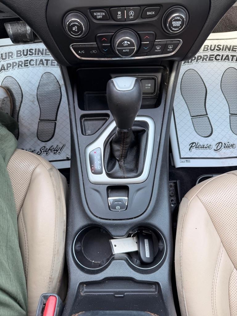 Jeep Cherokee Limited FWD 2016