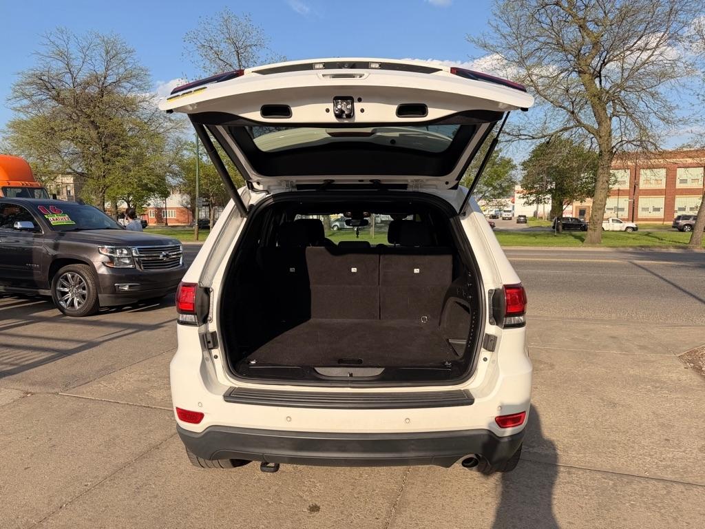 Jeep Grand Cherokee Laredo 4WD 2019