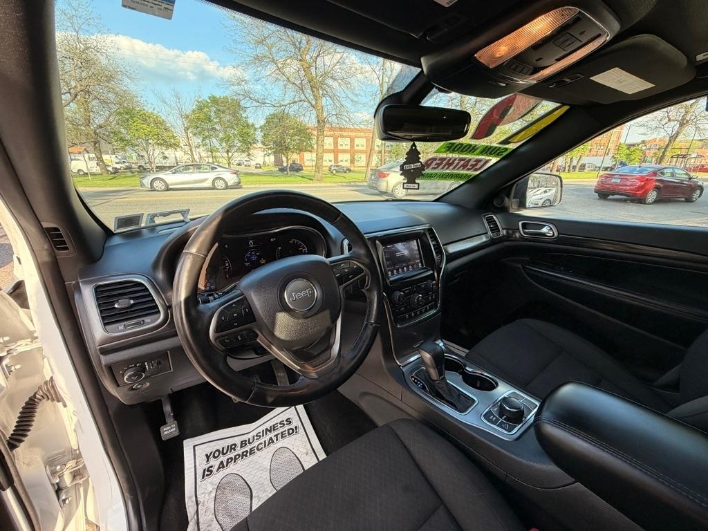 Jeep Grand Cherokee Laredo 4WD 2019