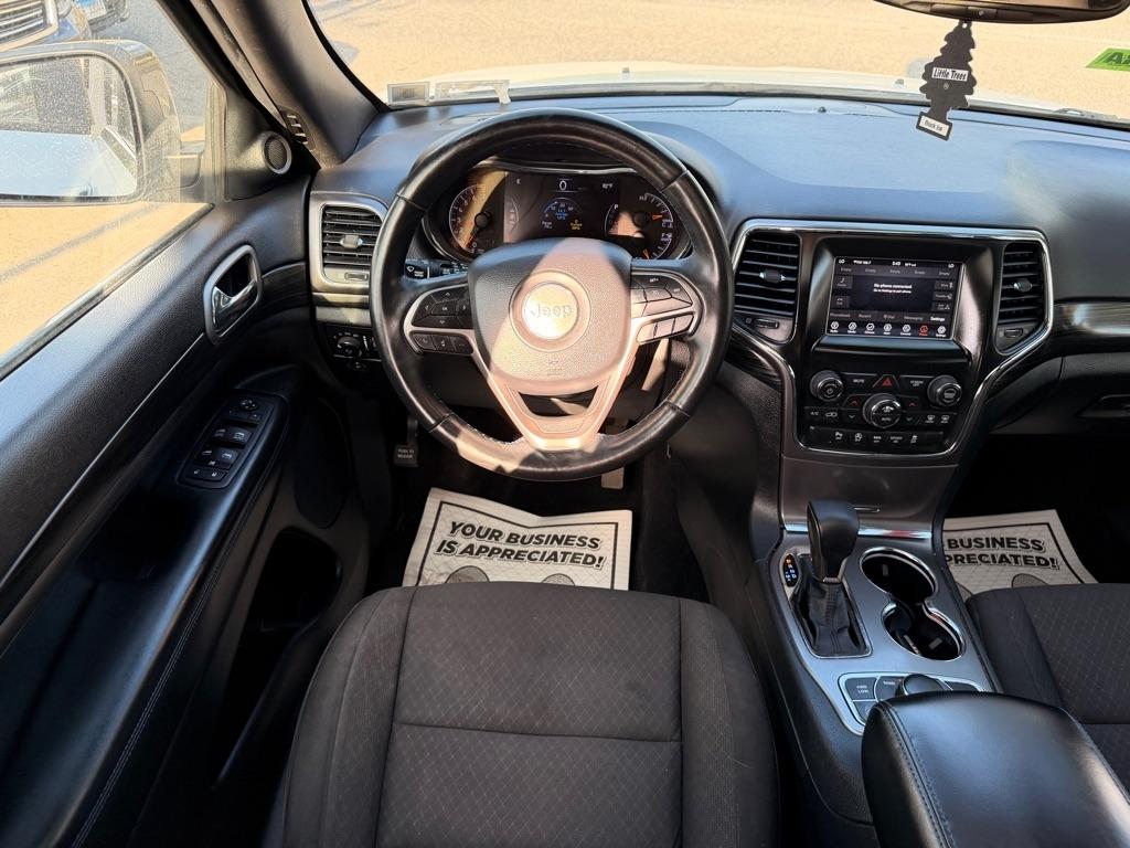 Jeep Grand Cherokee Laredo 4WD 2019