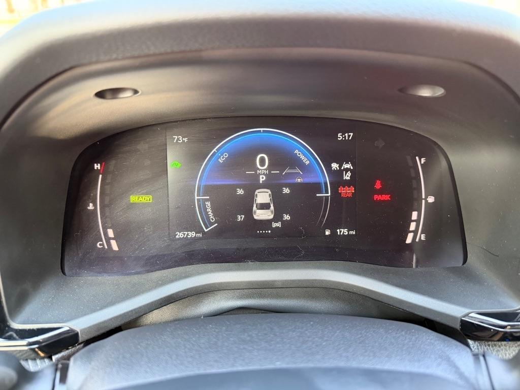 Toyota Camry Hybrid XLE 2025