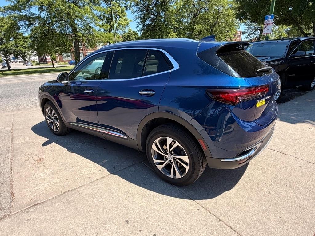 Buick Envision Essense 2023