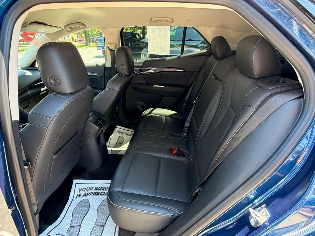 Buick Envision Essense 2023