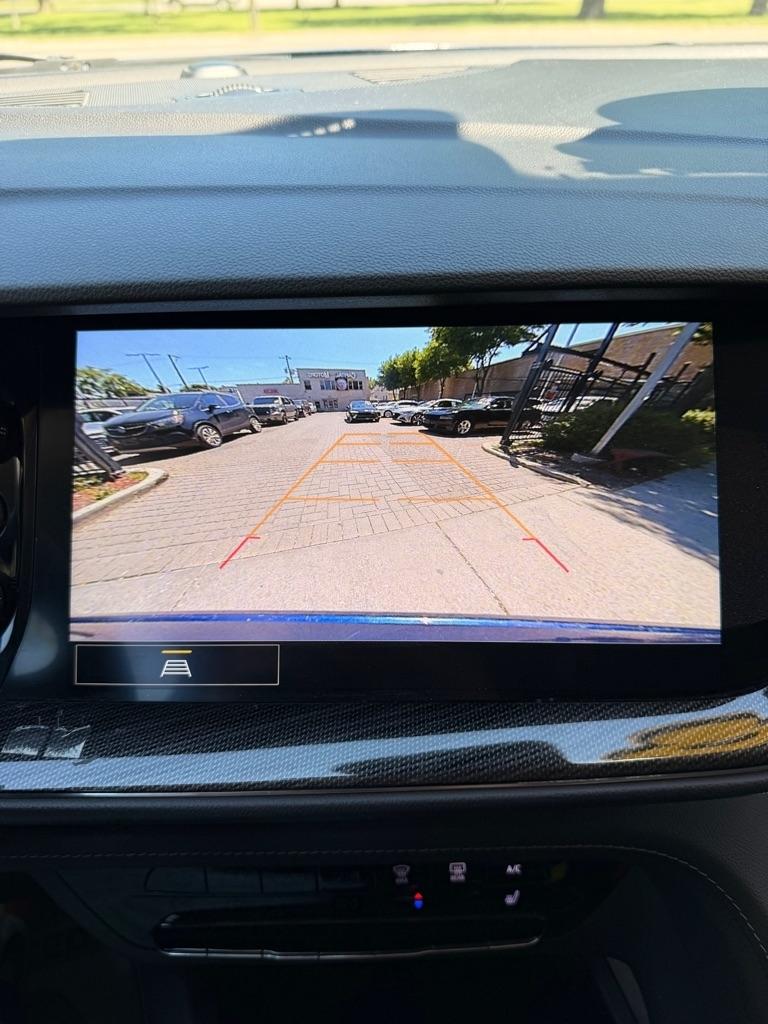 Buick Envision Essense 2023