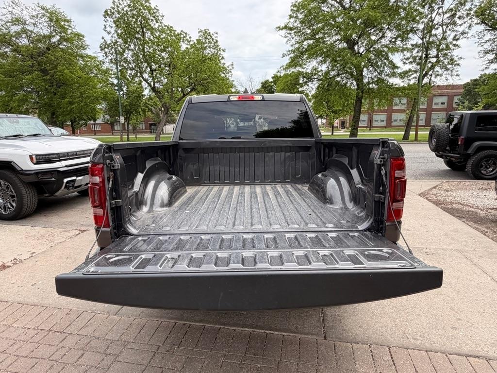 RAM 1500 Laramie Crew Cab SWB 4WD 2024