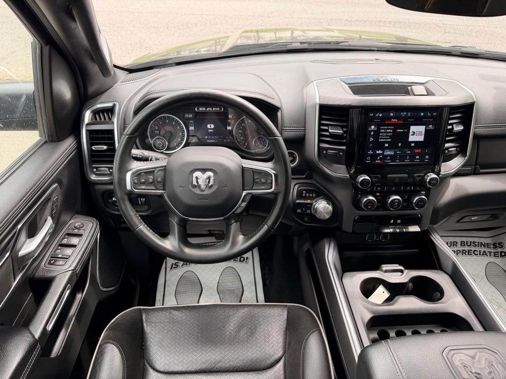 RAM 1500 Laramie Crew Cab SWB 4WD 2024
