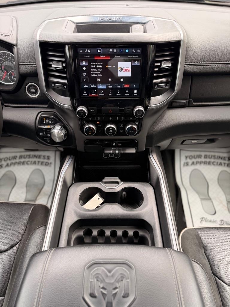 RAM 1500 Laramie Crew Cab SWB 4WD 2024