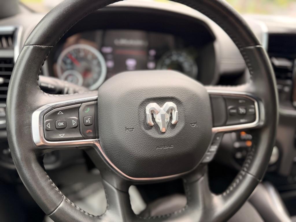 RAM 1500 Laramie Crew Cab SWB 4WD 2024