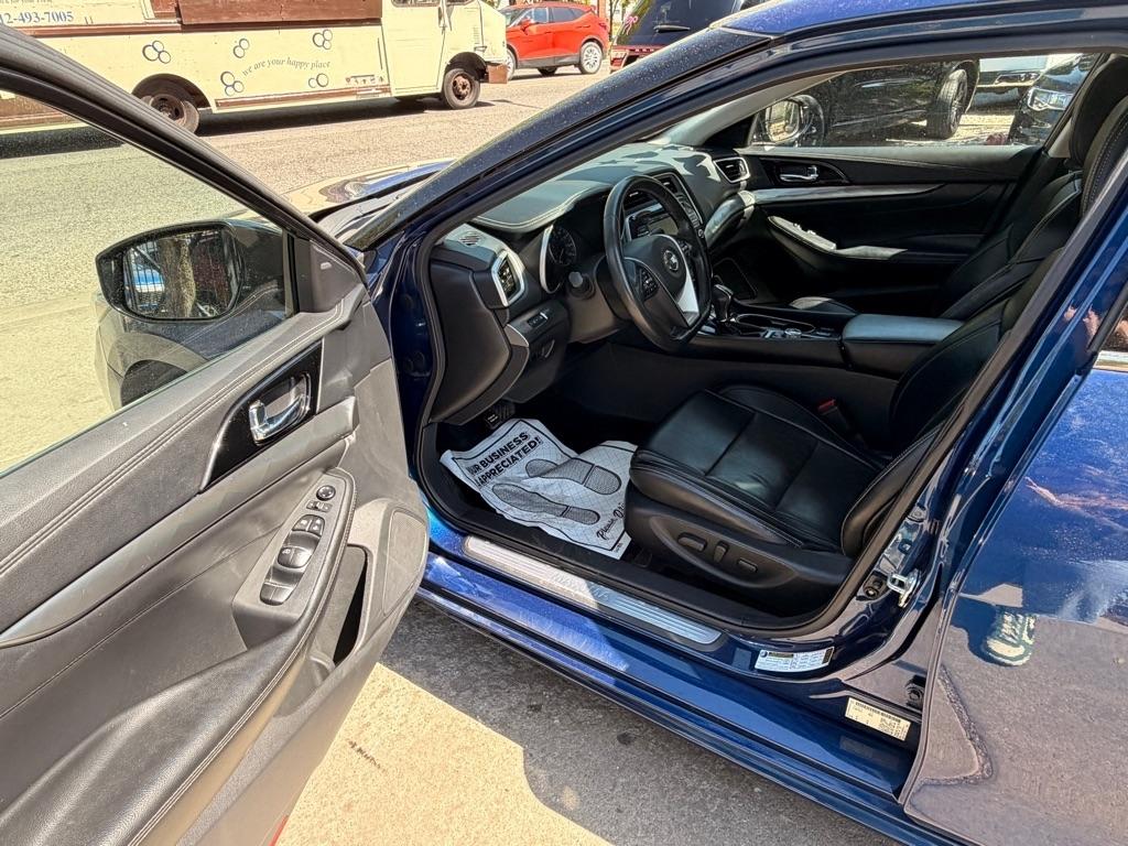 Nissan Maxima 3.5 SV 2020