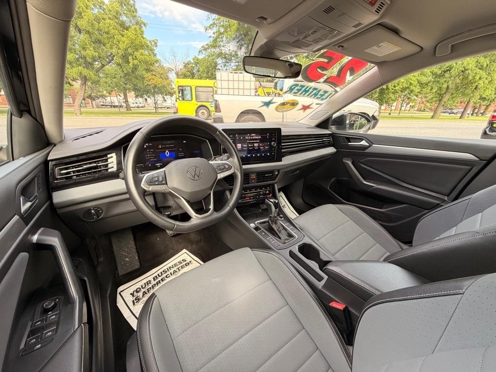 Volkswagen Jetta SE 2025