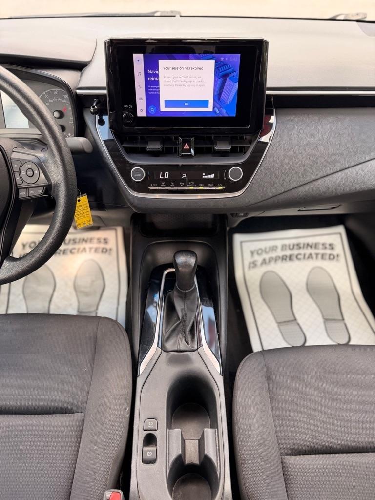 Toyota Corolla LE 2024