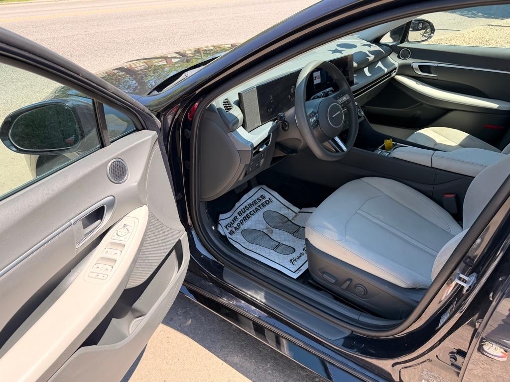 Hyundai Sonata SEL 2025