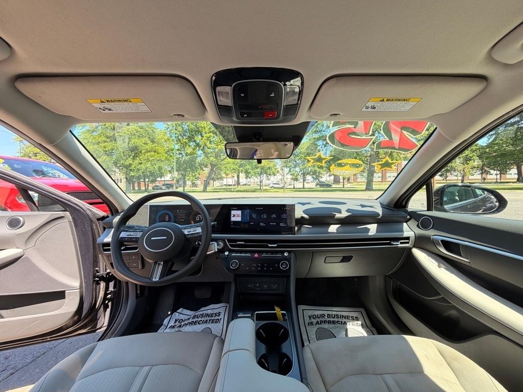 Hyundai Sonata SEL 2025