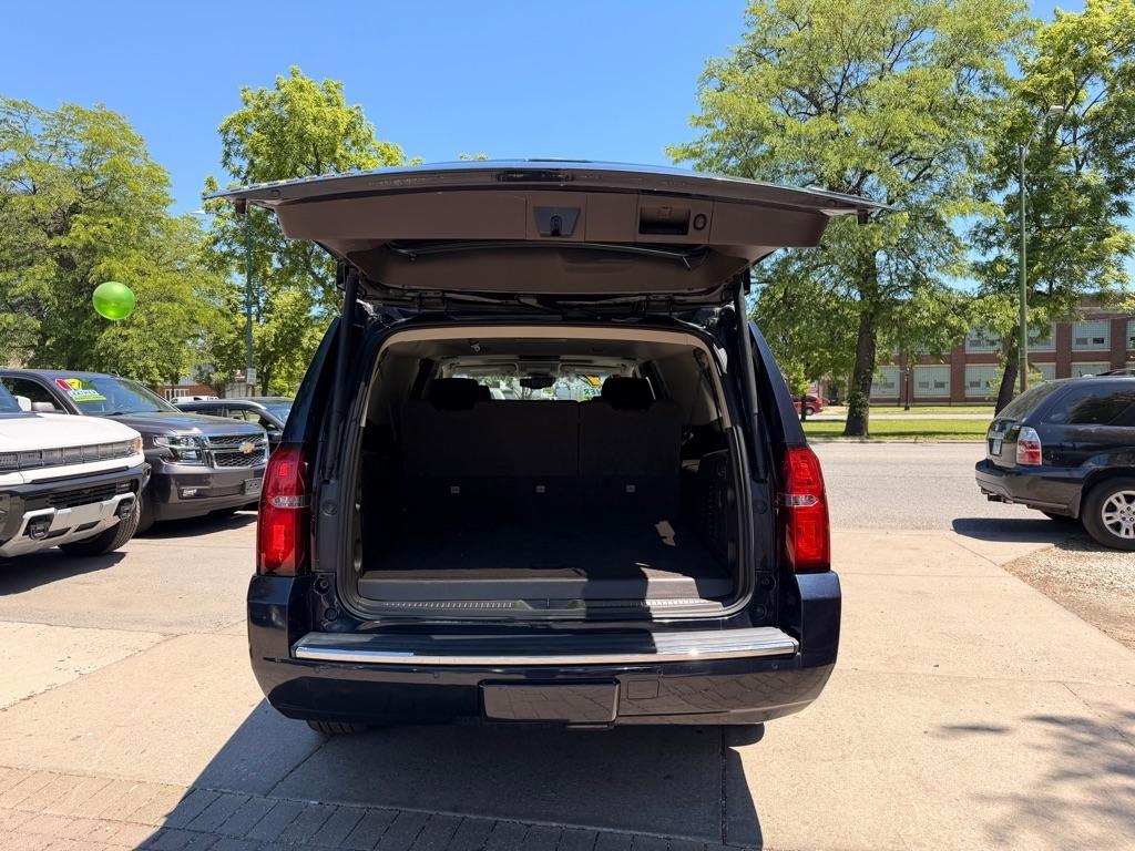 Chevrolet Suburban Premier 4WD 2017