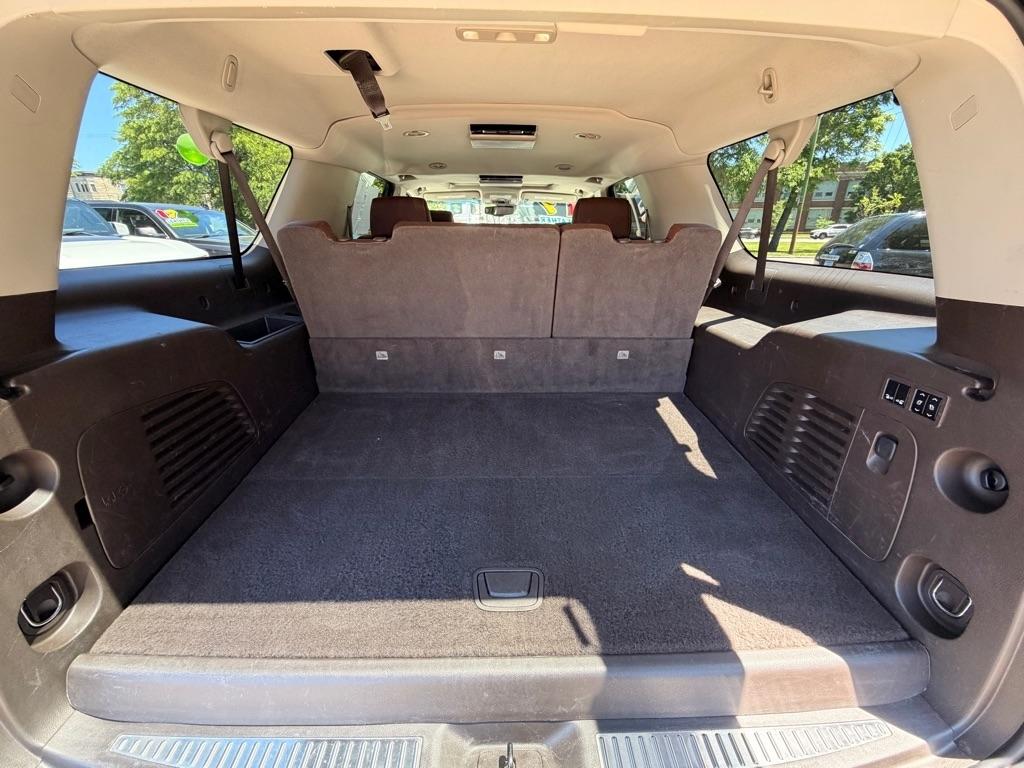 Chevrolet Suburban Premier 4WD 2017