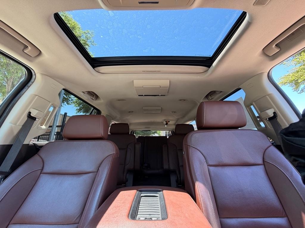 Chevrolet Suburban Premier 4WD 2017