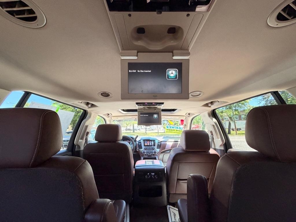 Chevrolet Suburban Premier 4WD 2017