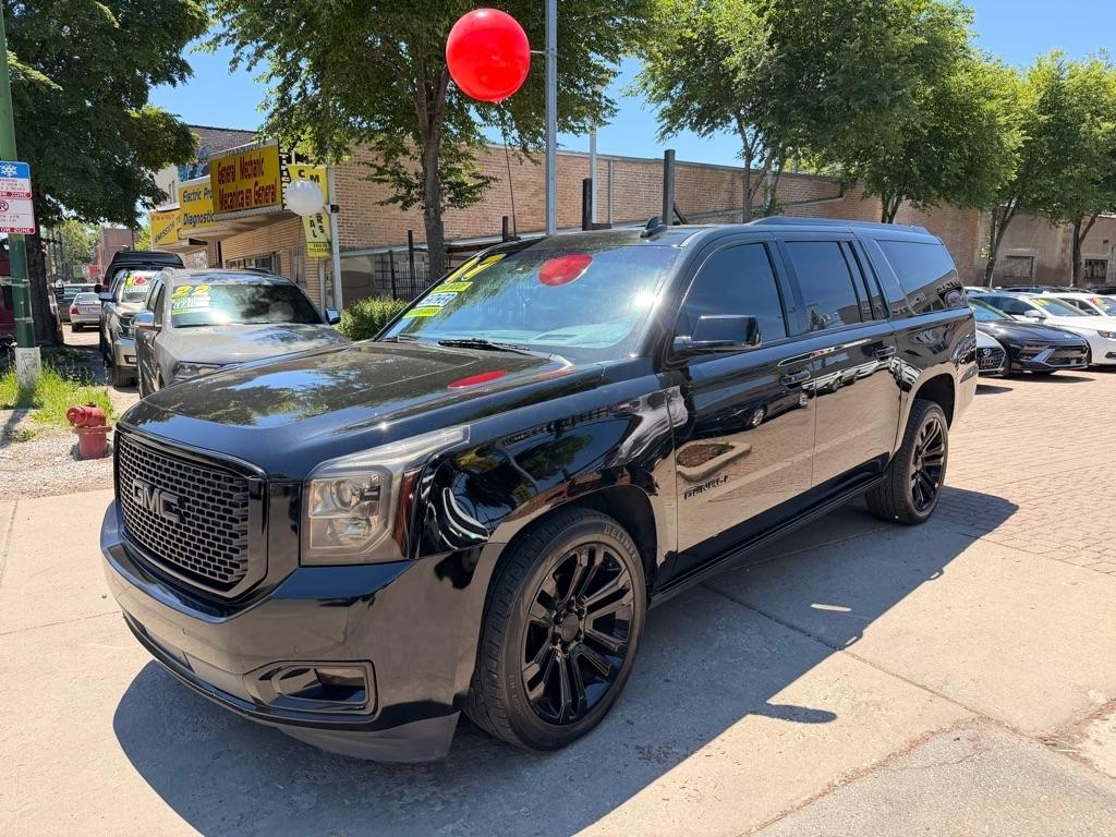 GMC Yukon XL Denali 4WD 2017