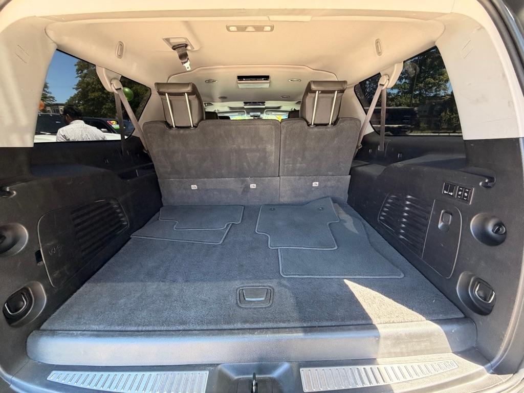 GMC Yukon XL Denali 4WD 2017